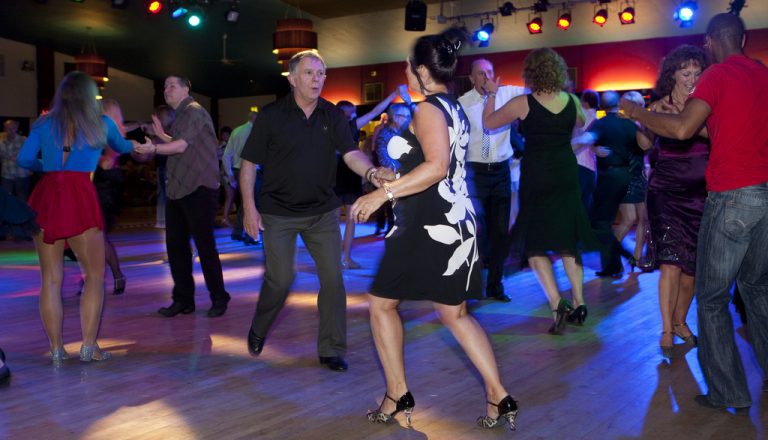 Watch a West Coast Swing video 3
