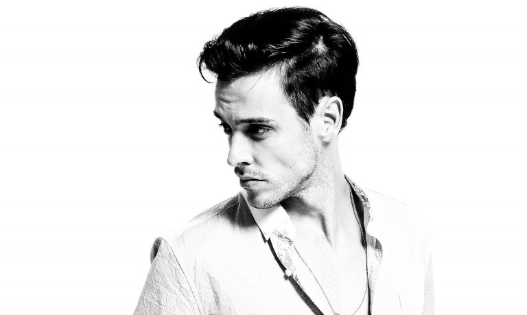 Grow and style a Designer stubble beard. 2