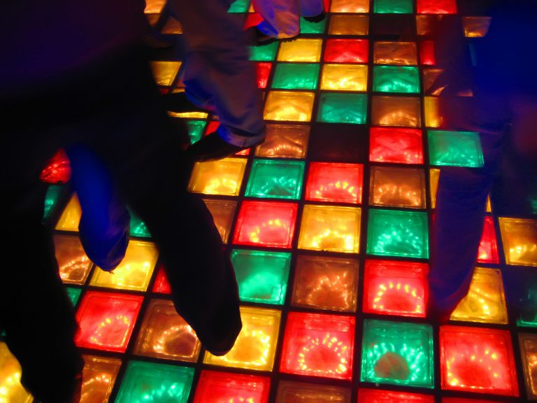 Go to a discotheque 2