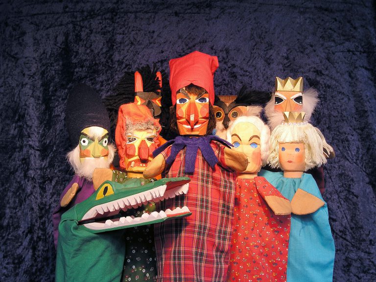 Go to a puppet show 3