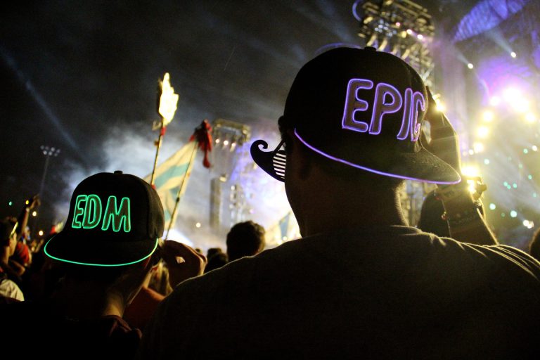 Listen to dance (edm – electronic dance music) music 2