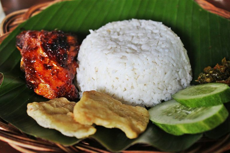 Go to a Indonesian restaurant 2