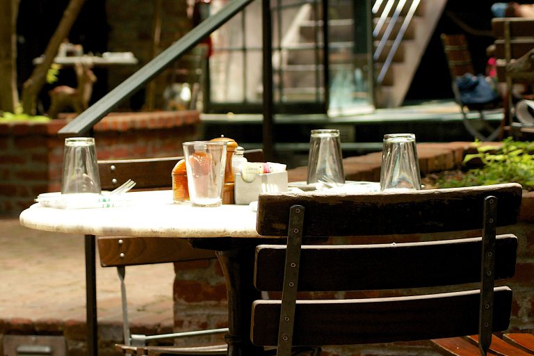 Go to a brasserie and bistro  2