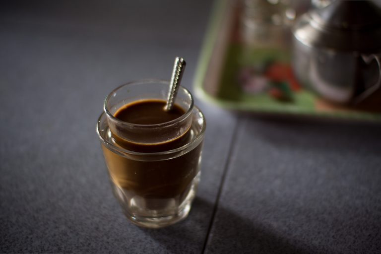 Make a ca phe sua da 2