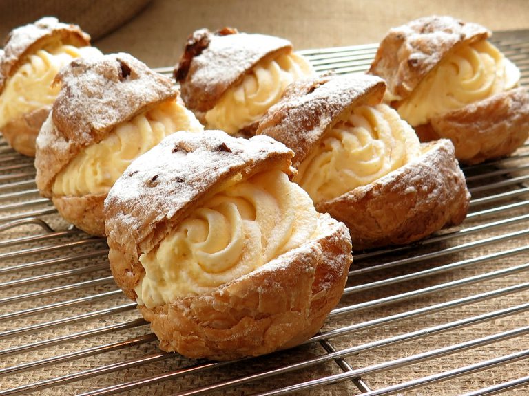 Make a meal with a new baked good ingredient 2
