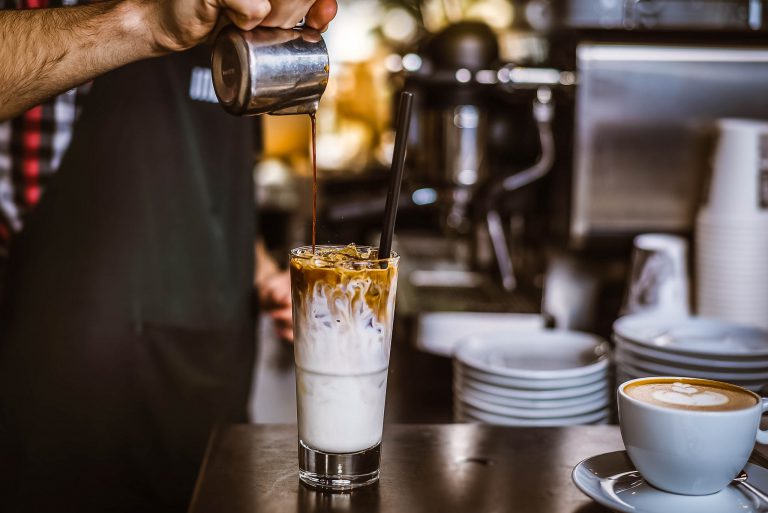 Make an eiskaffee 2