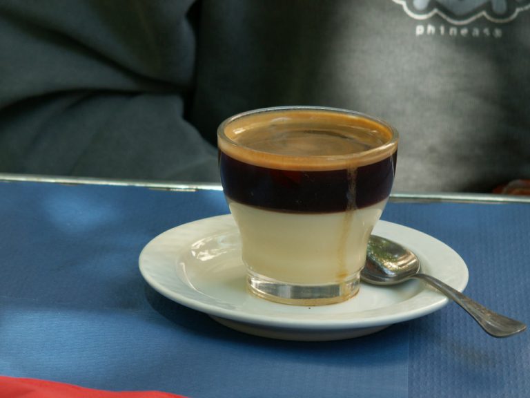 Go out for a café bombón 2