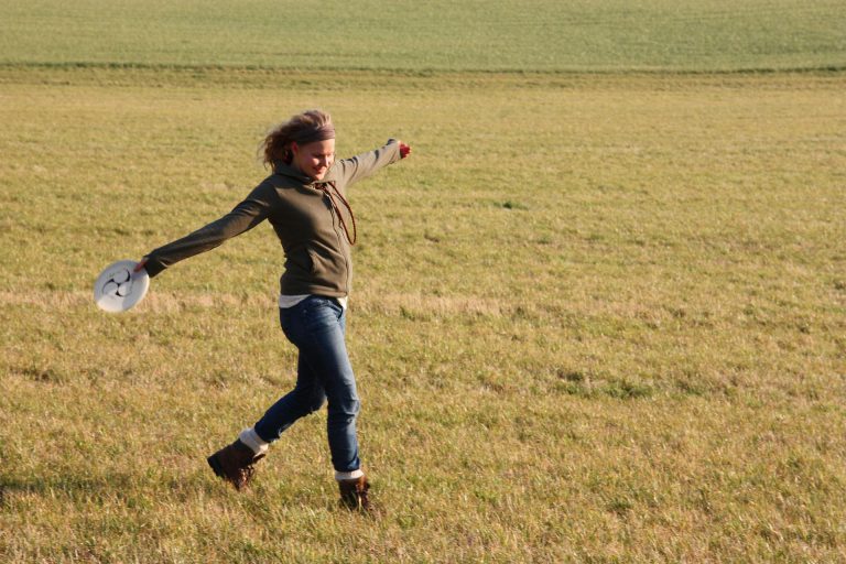 Play flying disk at the park 2