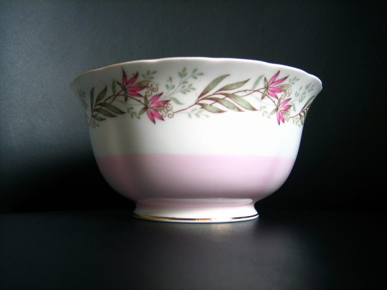Start collecting Bone china 3
