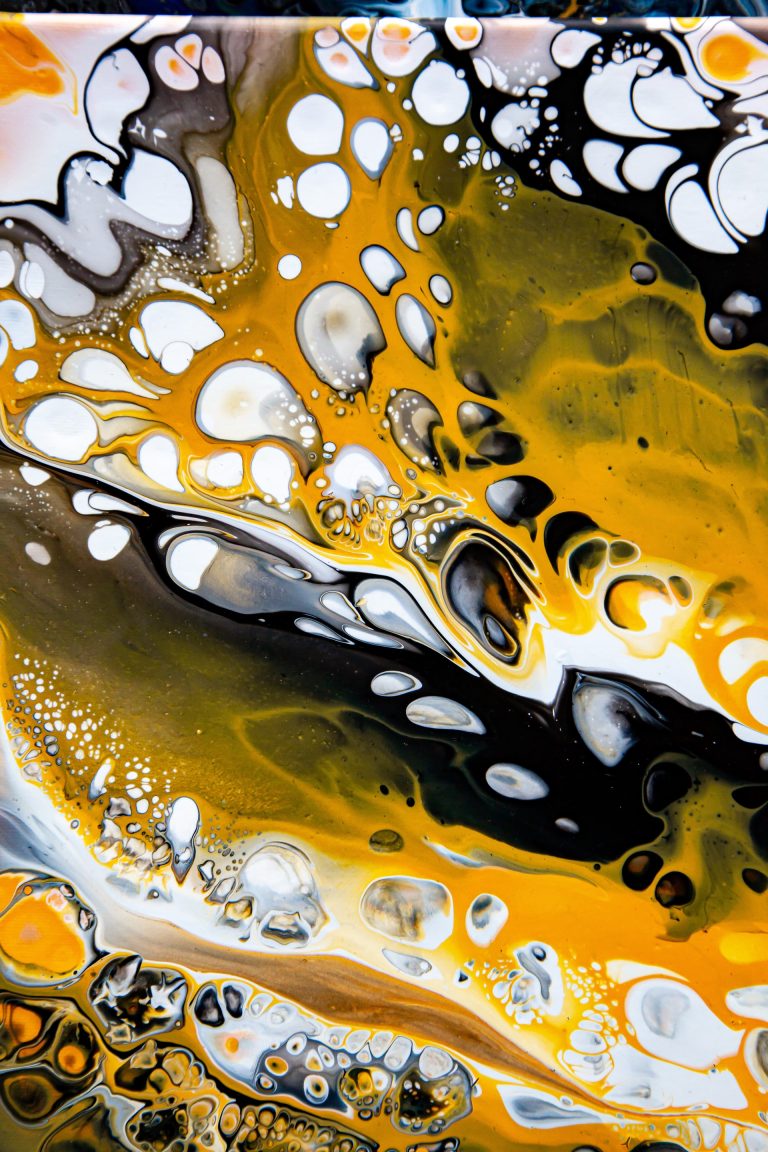Acrylic Pouring Fluid Art