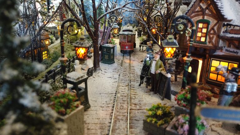 Dutch Mini Landscapes – Ramon Hoeks – Christmas around Oxford street