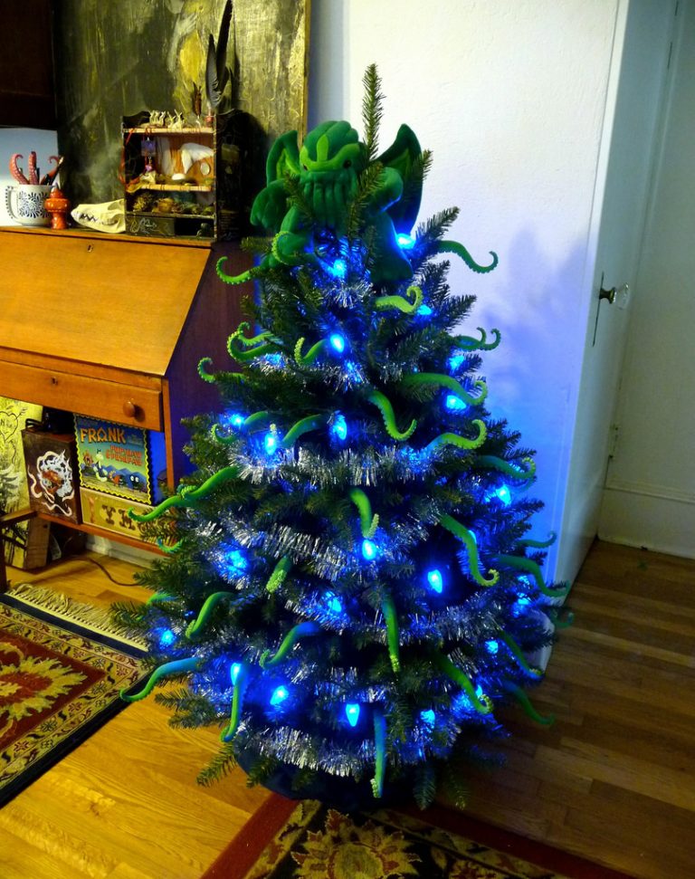 Lovecraft themed Christmas tree