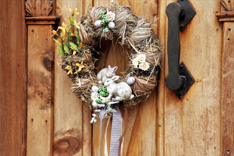 Easter Wreath with bunnies on wood door